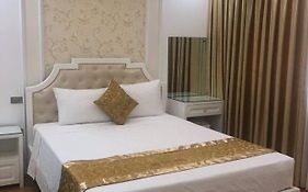 Bài Thơ Mountain Hotel